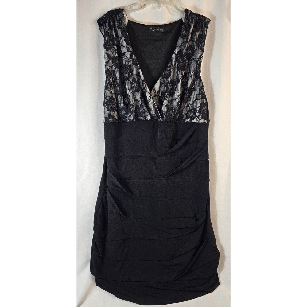 Ruby Rox Black Lace Overlay Ruched Sleeveless Dress NWT Size 14